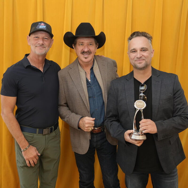 Justin Thomson receives the Wesley Rose International Media Achievement Award at “The 59th Annual CMA Awards" International Reception at The Sevens Club in Nashville, TN on November 19, 2025.